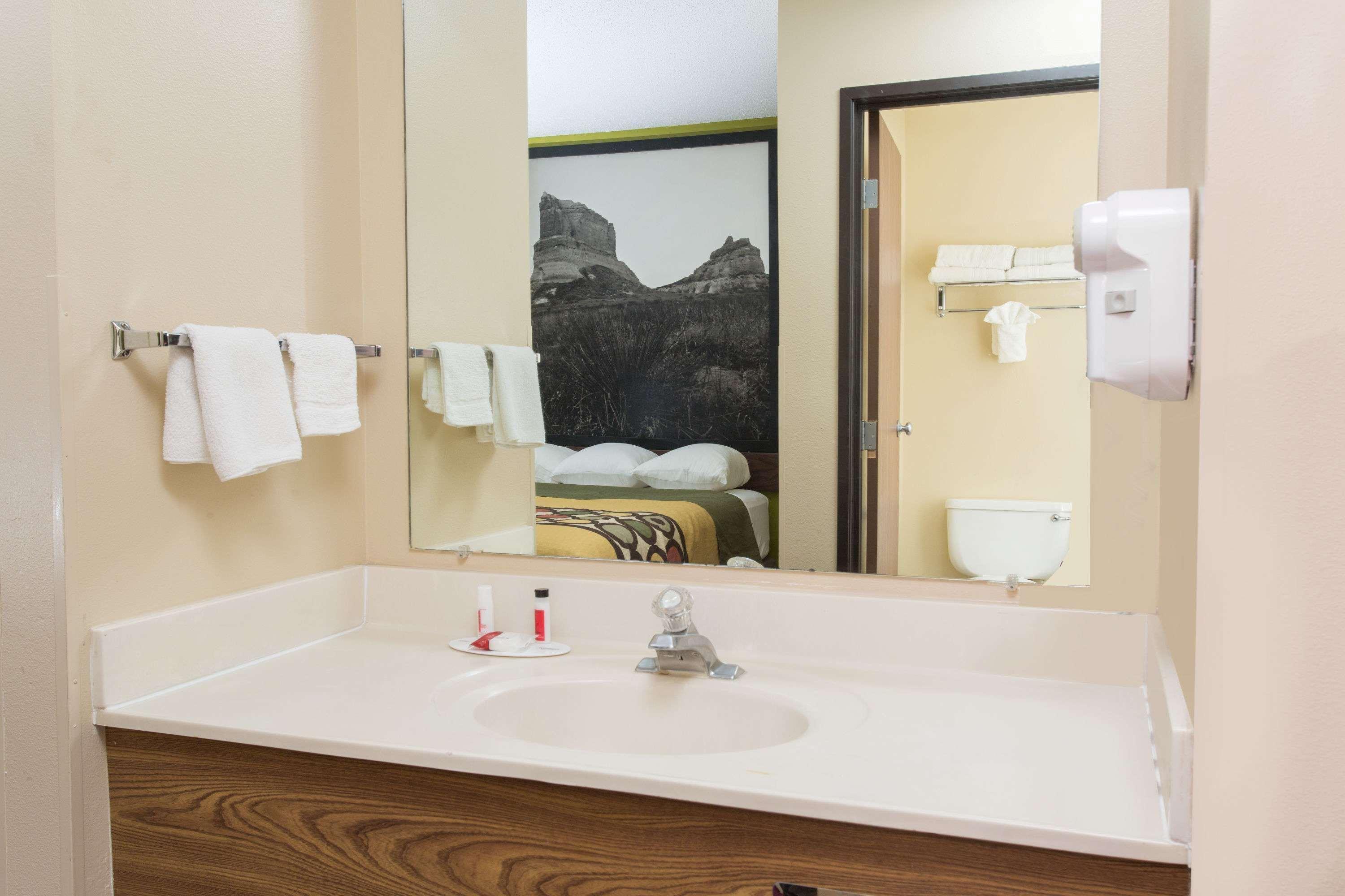 Hotel Super 8 By Wyndham Chadron Ne Esterno foto