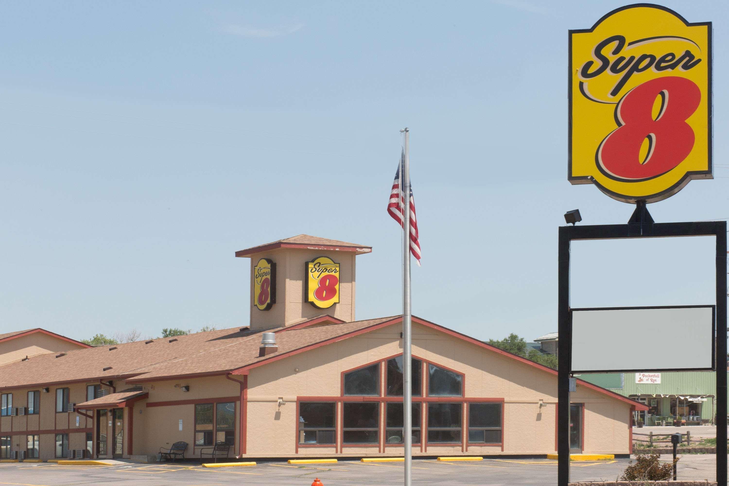Hotel Super 8 By Wyndham Chadron Ne Esterno foto