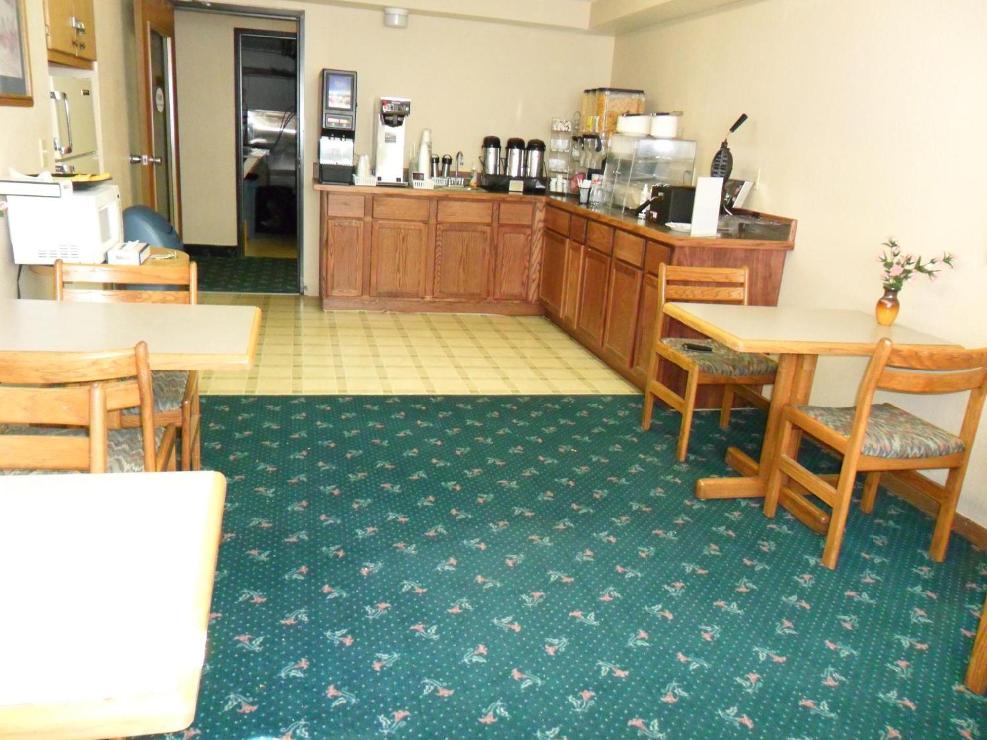 Hotel Super 8 By Wyndham Chadron Ne Esterno foto