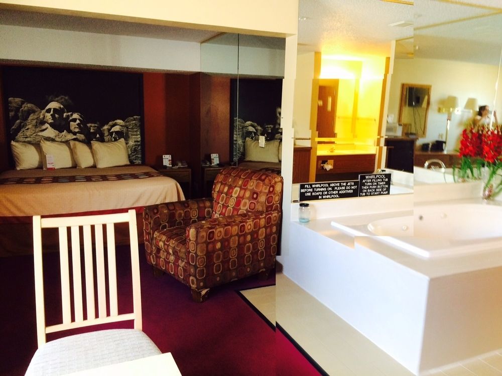 Hotel Super 8 By Wyndham Chadron Ne Esterno foto